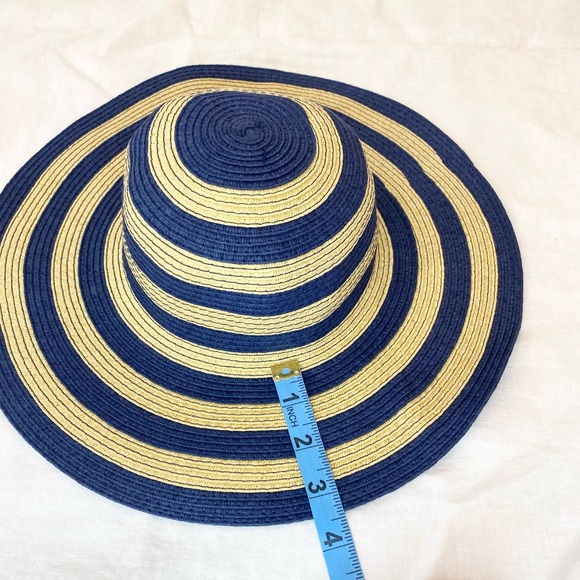 Infant Striped Floppy Sun Hat - Picture 11 of 11